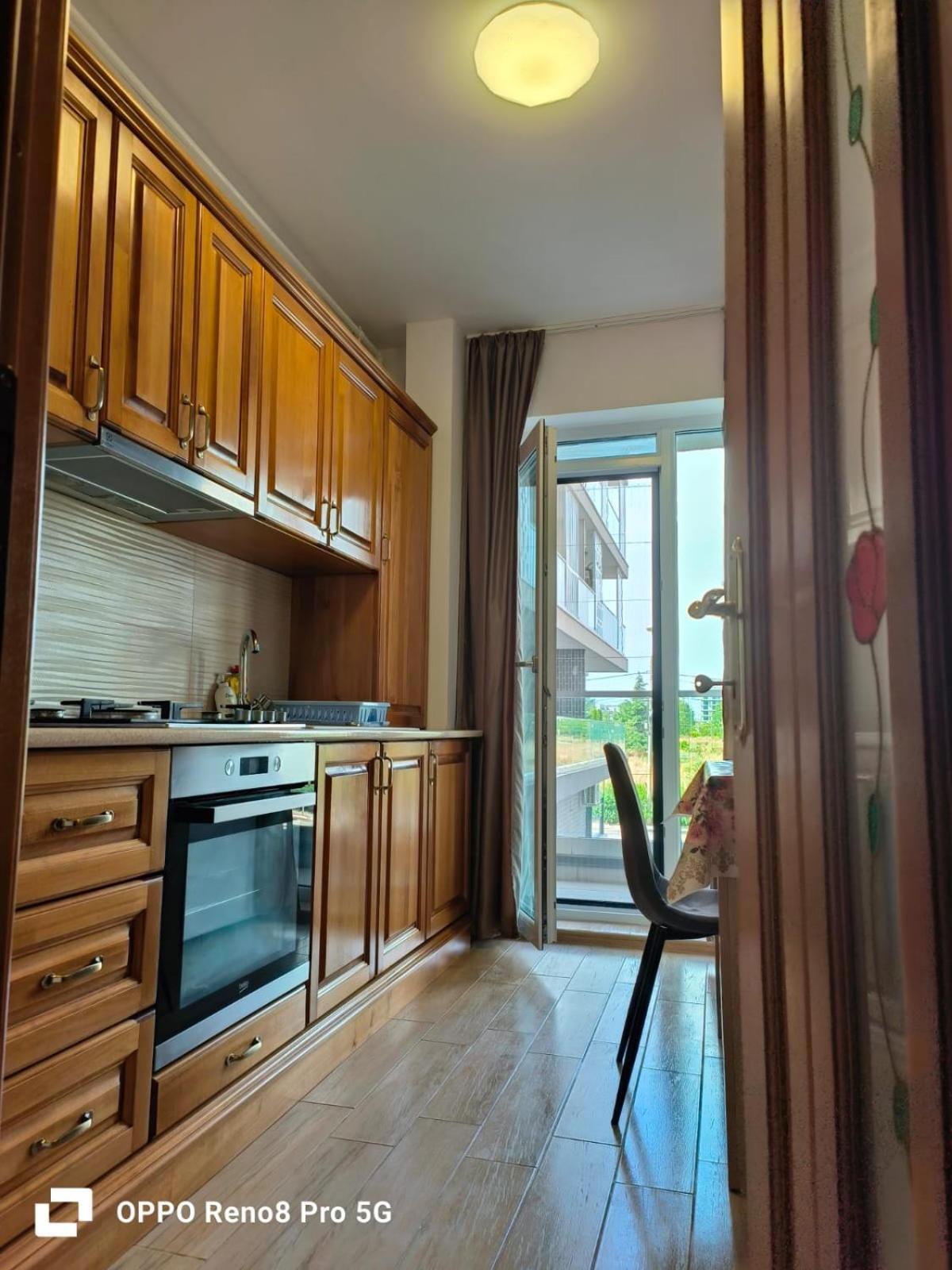 Jeni' S Apartament Constanta Exterior photo